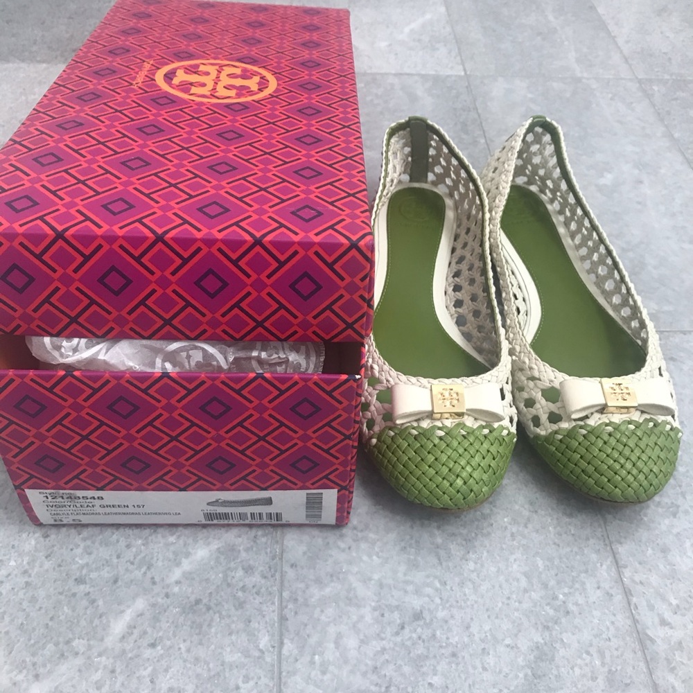 NWT / NIB Tory Burch Carlyle Woven Flats -Size 8.5